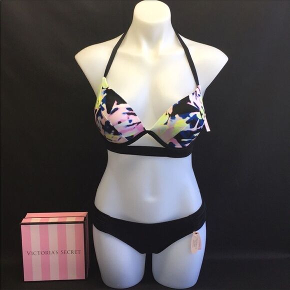 🆕victoria Secret swimsuit  - Picture 2 of 8